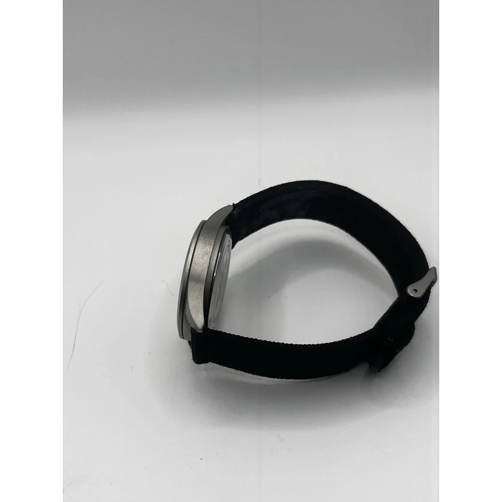 LINQIN Men's Watch Quartz 5ATM Stainless Steel No. 0550 - New Battery